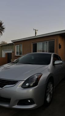 Silver 2012 Nissan Altima 3.5 SR