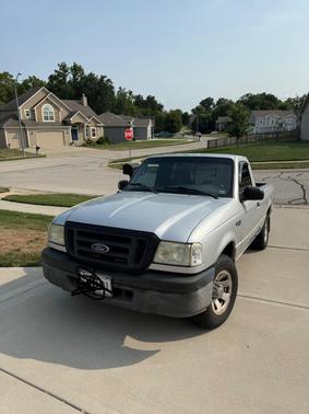 Silver 2004 Ford Ranger XLT