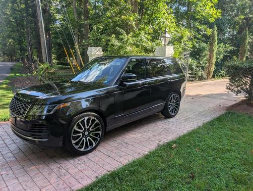 Black 2019 Land Rover Range Rover 3.0L V6 Supercharged HSE
