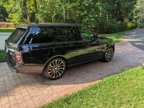 Black 2019 Land Rover Range Rover 3.0L V6 Supercharged HSE