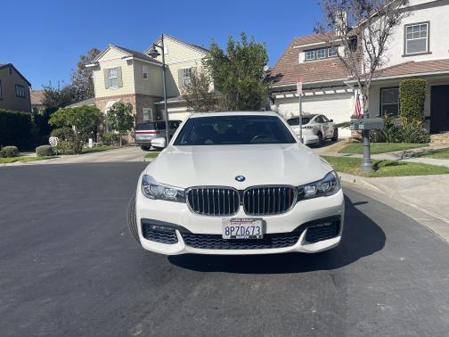 2017 BMW 740 i