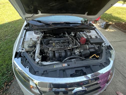 White 2012 Ford Fusion SE