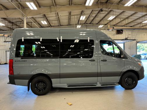 2024 Mercedes-Benz Sprinter 2500 Standard Roof