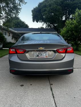 Beige 2017 Chevrolet Malibu 1LT