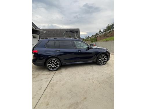 Blue 2021 BMW X7 M50i
