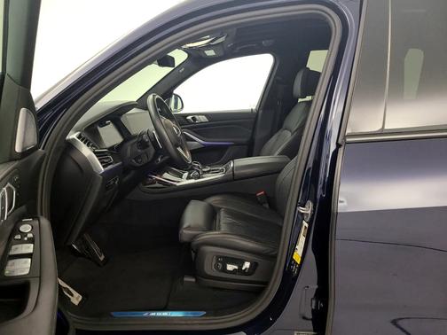 Blue 2021 BMW X7 M50i