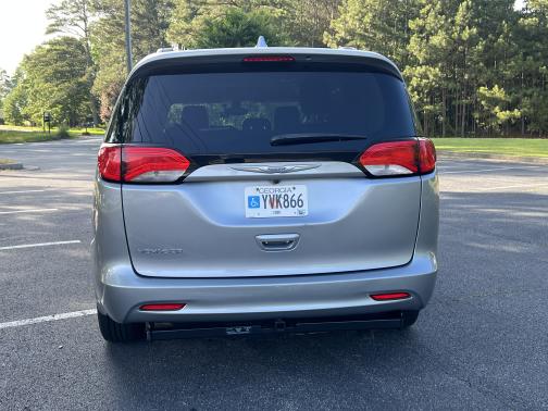 2020 Chrysler Voyager LXI