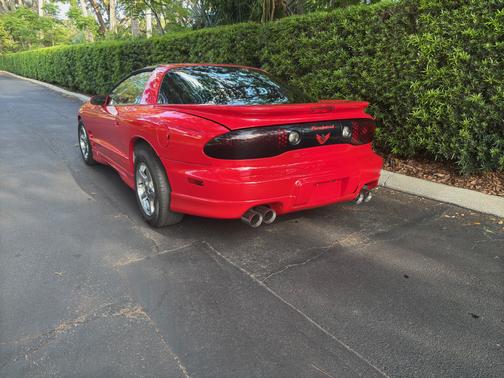 2001 Pontiac Firebird Base