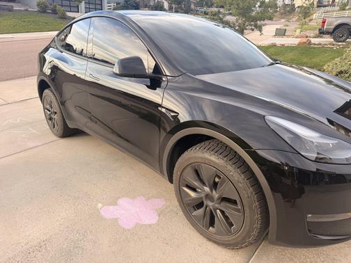 Black 2024 Tesla Model Y Long Range