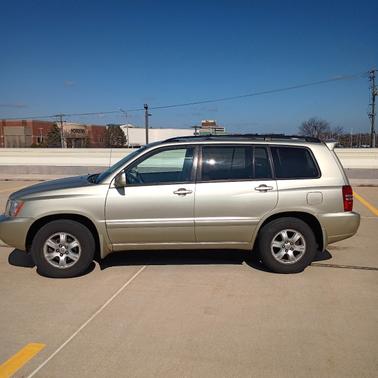 Gold 2003 Toyota Highlander Limited
