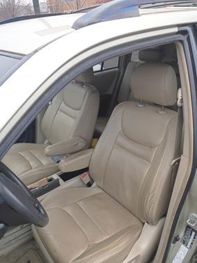 Gold 2003 Toyota Highlander Limited