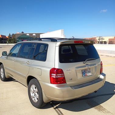 Gold 2003 Toyota Highlander Limited