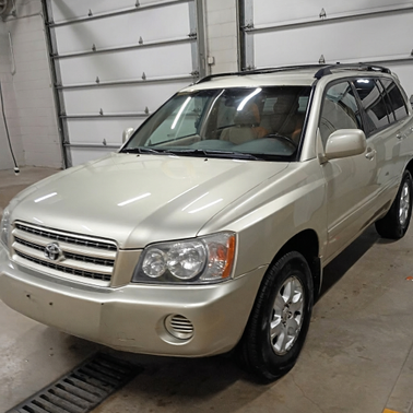 Gold 2003 Toyota Highlander Limited