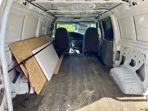 1997 Ford E150 Base
