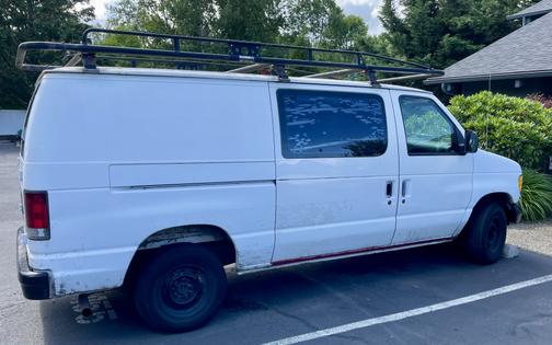 1997 Ford E150 Base