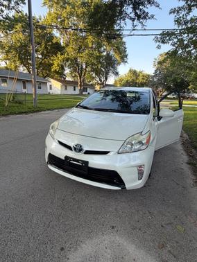 White 2013 Toyota Prius Four