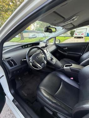 White 2013 Toyota Prius Four
