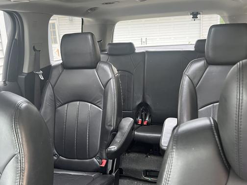 2012 GMC Acadia Denali