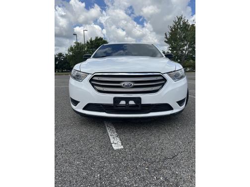 Photo 2 of 18 of 2015 Ford Taurus SE