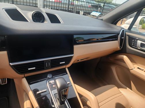 2020 Porsche Cayenne S