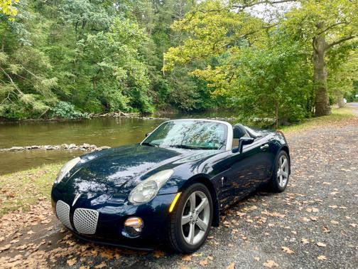 2007 Pontiac Solstice Base
