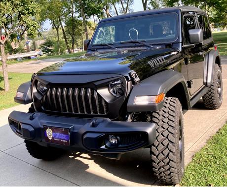 Photo 1 of 1 of 2020 Jeep Wrangler Sport