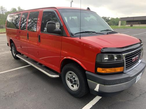 2017 GMC Savana 3500 LT