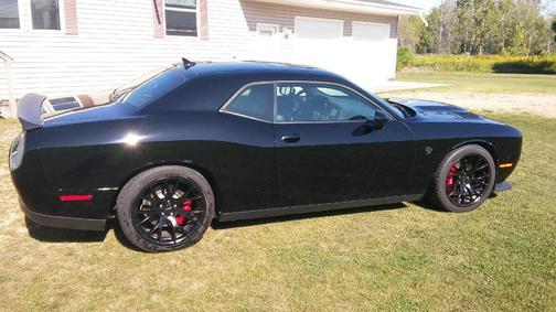 Black 2016 Dodge Challenger SRT Hellcat