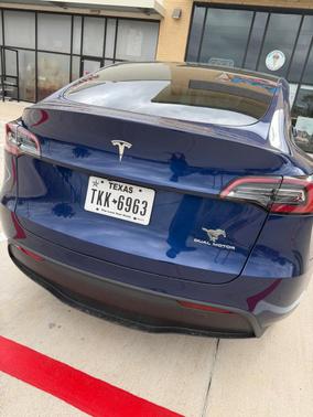 Blue 2023 Tesla Model Y Long Range