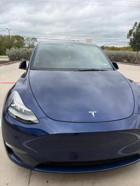 Blue 2023 Tesla Model Y Long Range
