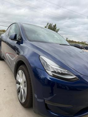 Blue 2023 Tesla Model Y Long Range