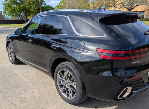 2024 Genesis GV70 2.5T