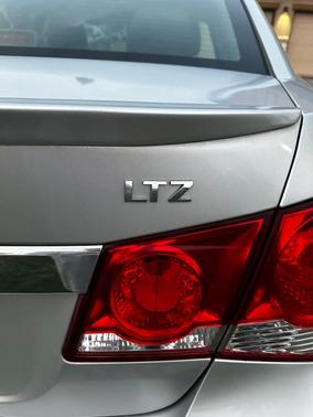 Silver 2015 Chevrolet Cruze LTZ