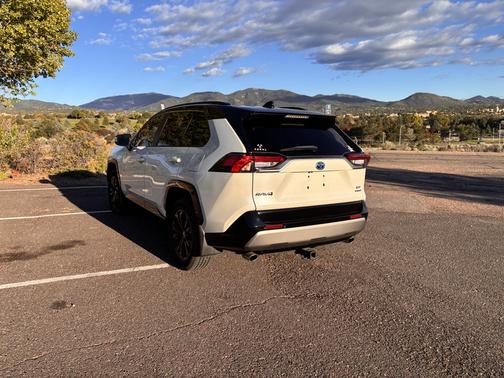 White 2022 Toyota RAV4 Hybrid XSE