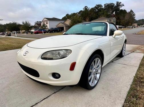 White 2006 Mazda MX-5 Miata Grand Touring