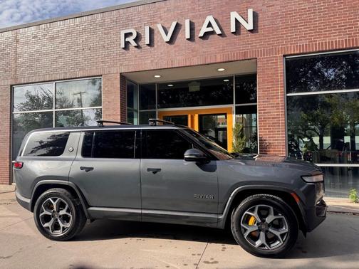 Gray 2023 Rivian R1S Adventure Quad-Motor Large Package