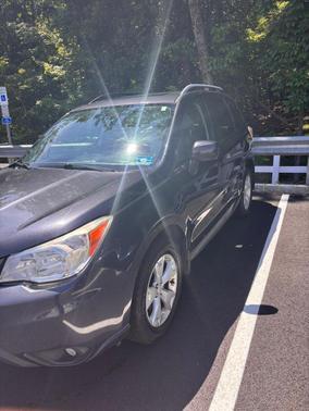 Gray 2015 Subaru Forester 2.5i Limited