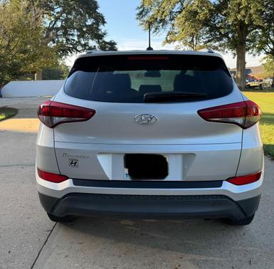 Gray 2017 Hyundai TUCSON SE