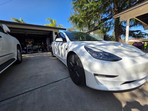 2023 Tesla Model 3 Base