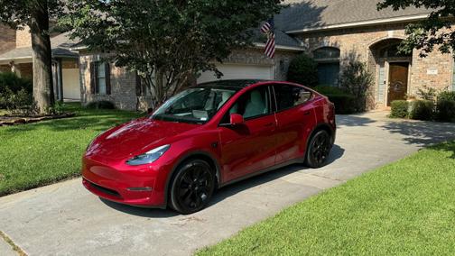 2024 Tesla Model Y Long Range