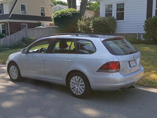 Silver 2012 Volkswagen Jetta SportWagen S