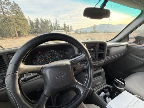Beige 2001 Chevrolet Silverado 2500 LT H/D Crew Cab
