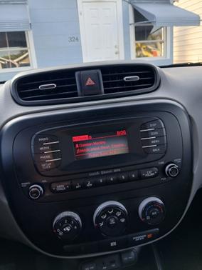 Gray 2014 Kia Soul Base