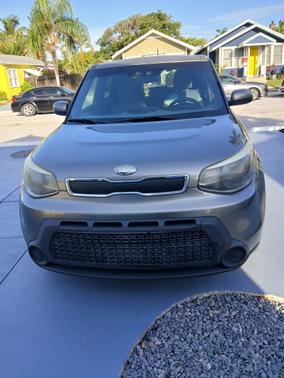 Gray 2014 Kia Soul Base