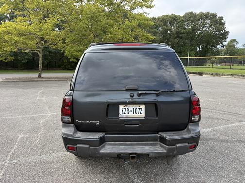 Gray 2005 Chevrolet TrailBlazer EXT LT
