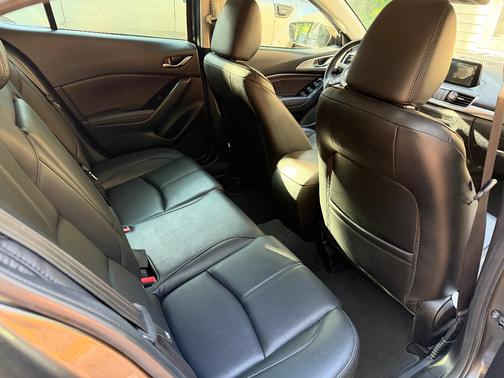 Gray 2017 Mazda Mazda3 Touring 2.5