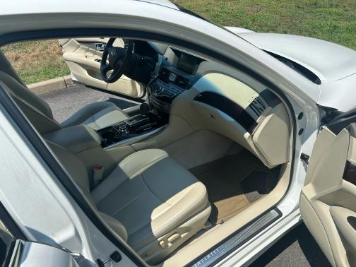 2012 INFINITI M37 x