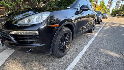 Black 2013 Porsche Cayenne Cayenne Diesel