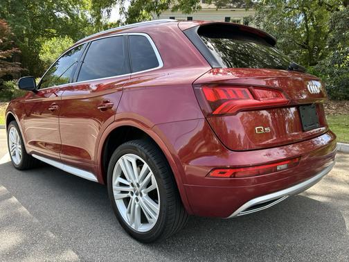 Red 2018 Audi Q5 2.0T Tech Premium