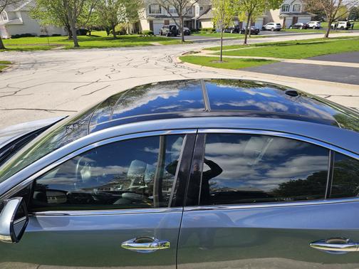 Gray 2011 Nissan Maxima SV